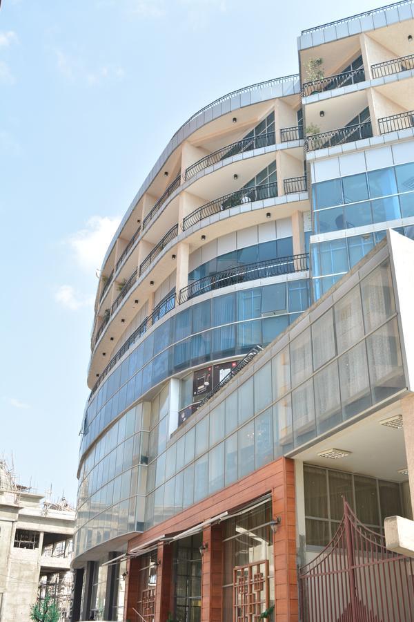 Impress Hotel Addis Ababa Ngoại thất bức ảnh