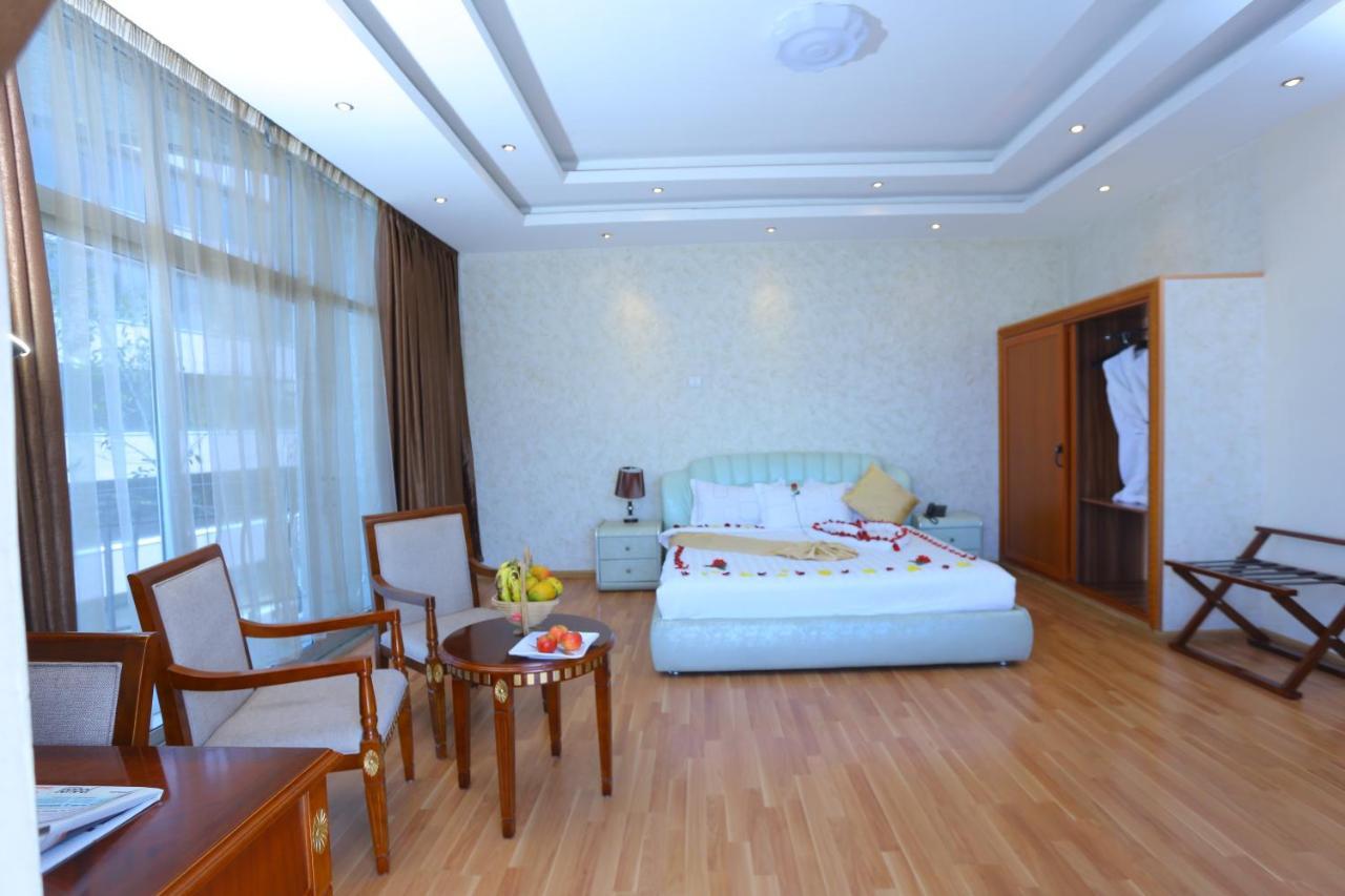 Impress Hotel Addis Ababa Ngoại thất bức ảnh