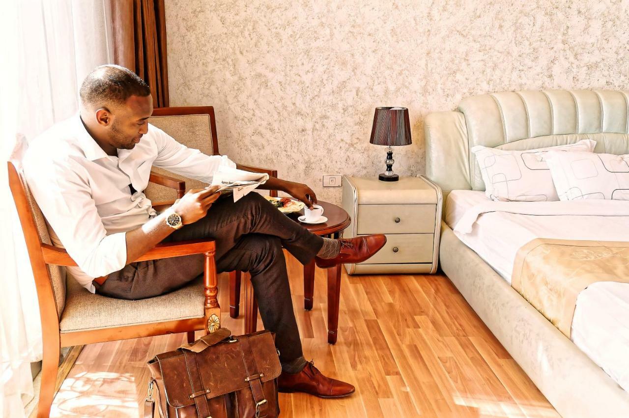 Impress Hotel Addis Ababa Ngoại thất bức ảnh