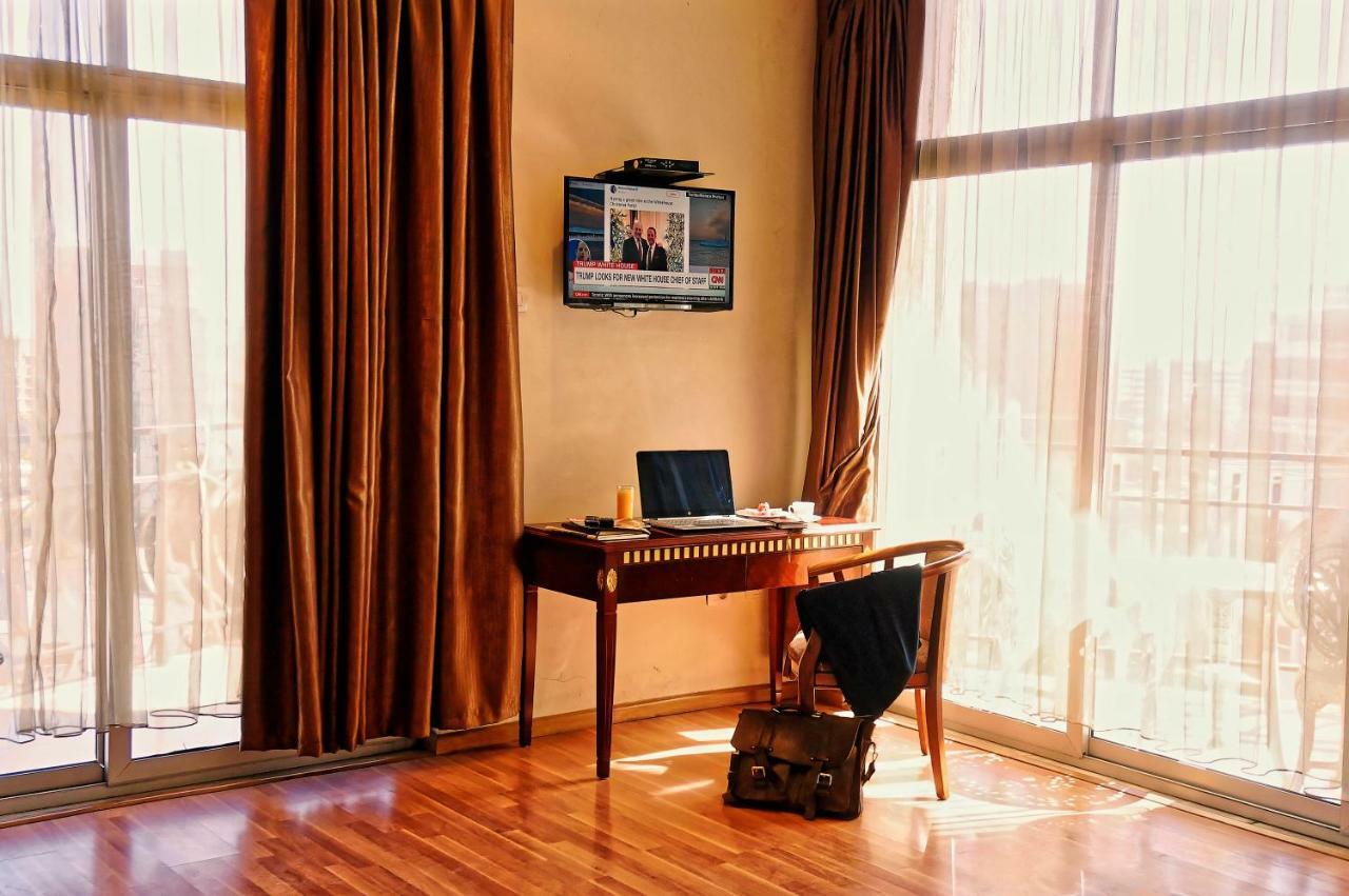 Impress Hotel Addis Ababa Ngoại thất bức ảnh