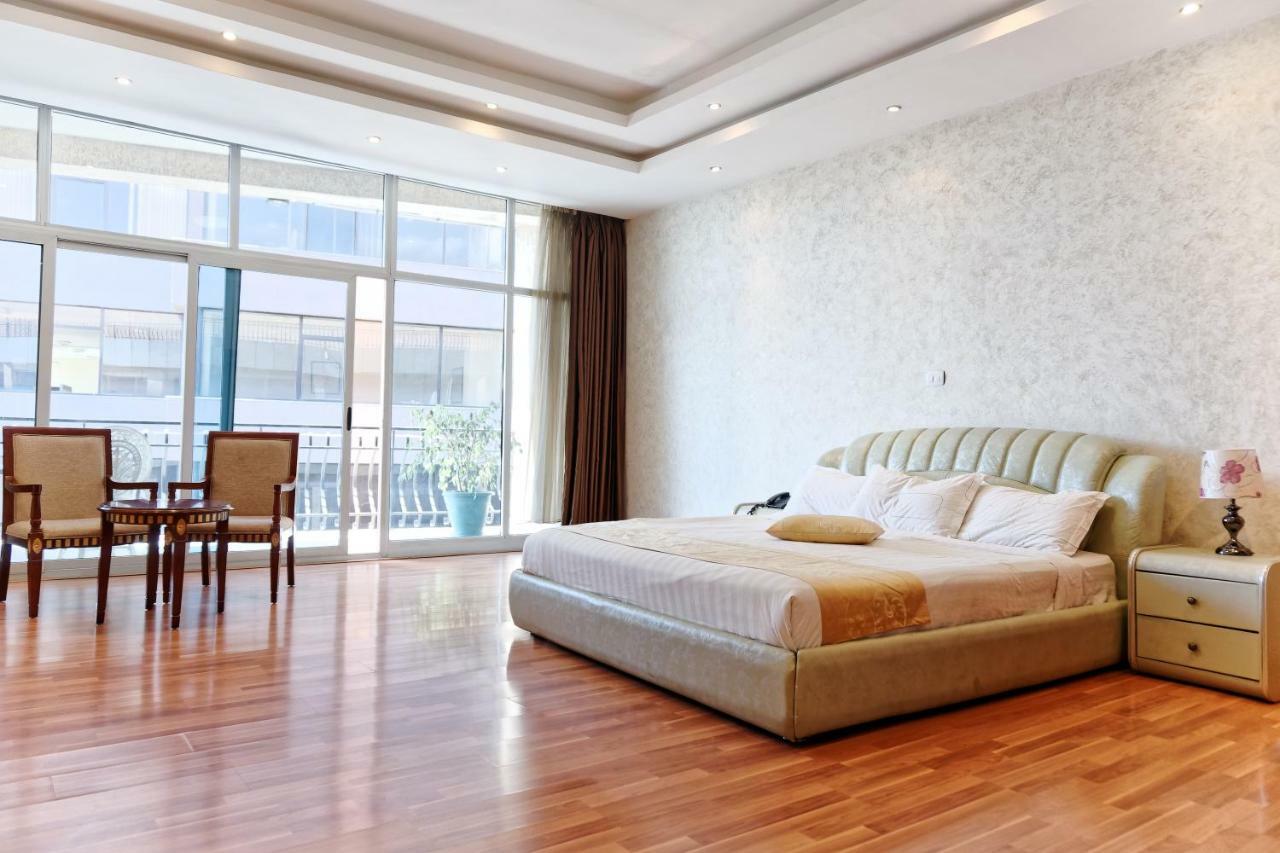 Impress Hotel Addis Ababa Ngoại thất bức ảnh