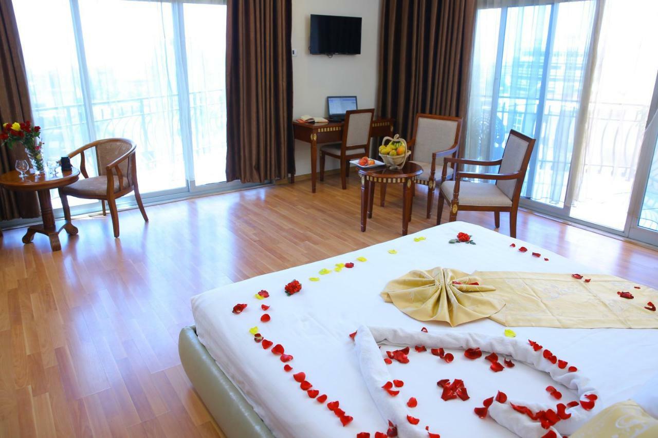 Impress Hotel Addis Ababa Ngoại thất bức ảnh
